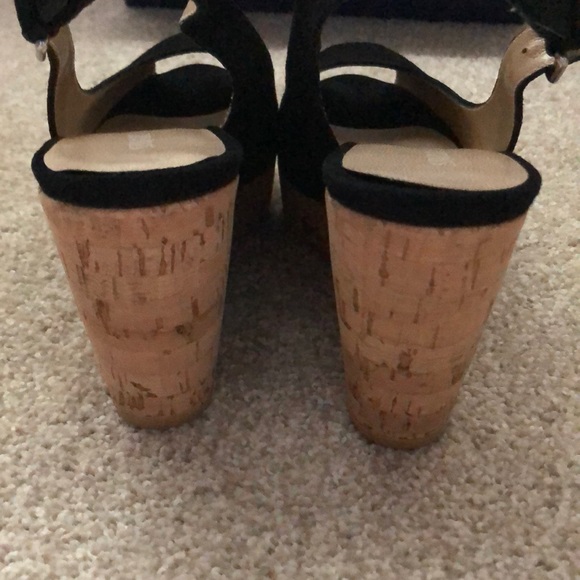 Stuart Weitzman Wedge Sandals. 6. Black. New! - Picture 4 of 7